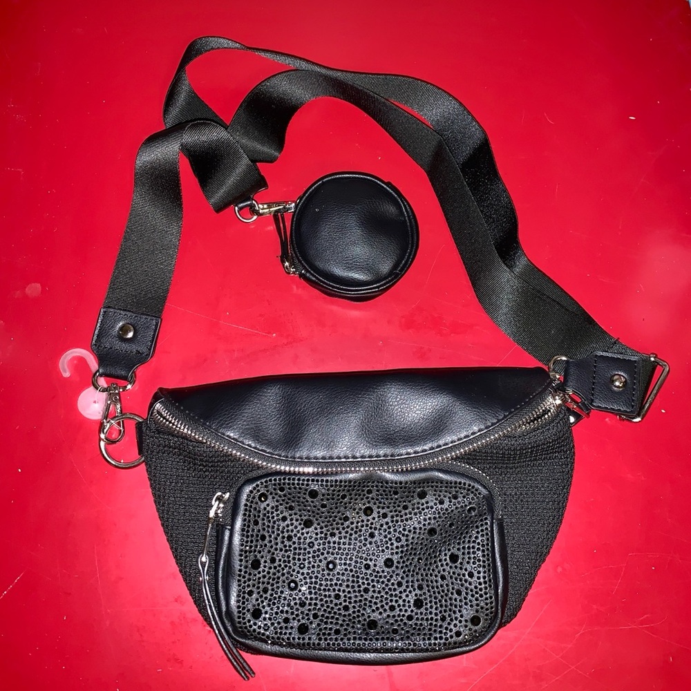 Earth Day Wallet Show!
Pre-travel Closet Clearout - Luxury, Designer, Vintage.. - Picture 6 of 16